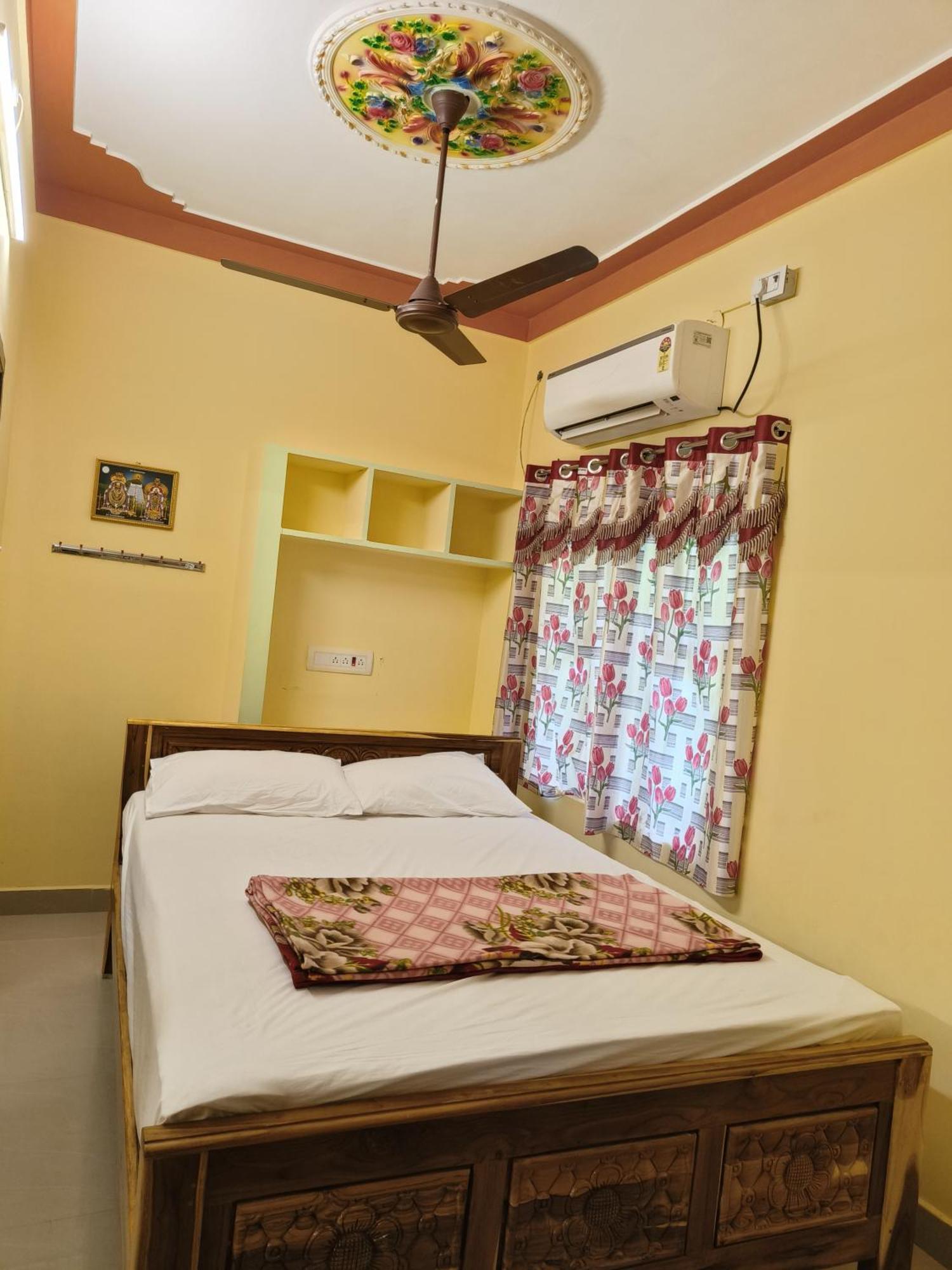 Liya Guest House Tiruvannāmalai المظهر الخارجي الصورة