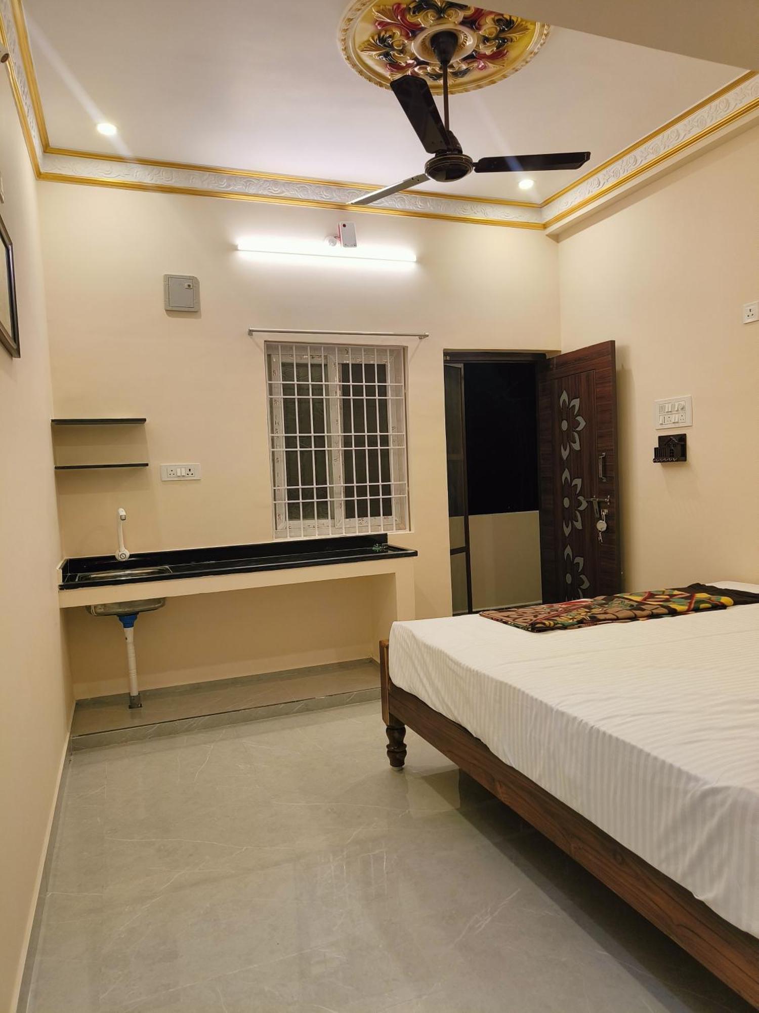 Liya Guest House Tiruvannāmalai المظهر الخارجي الصورة